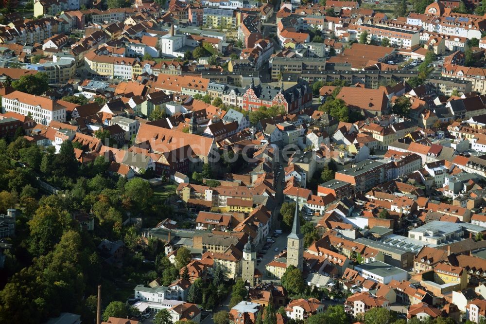 Arnstadt aus der Vogelperspektive: Stadtzentrum im Innenstadtbereich in Arnstadt im Bundesland Thüringen