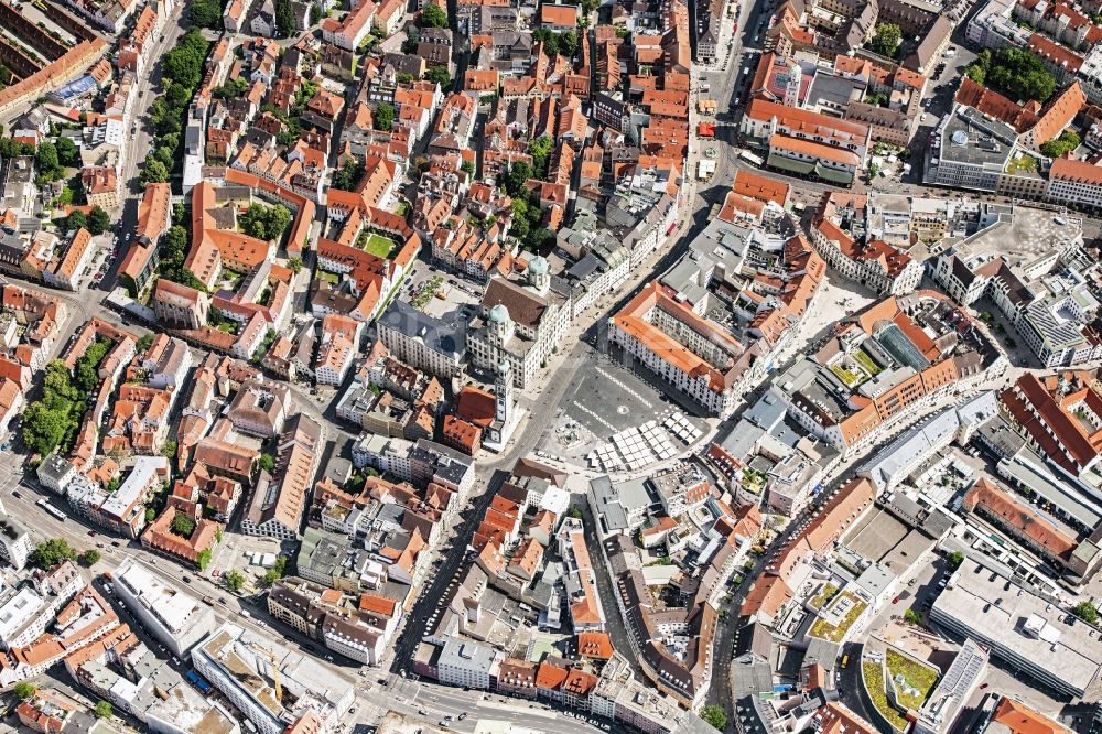 Luftaufnahme Augsburg - Stadtzentrum im Innenstadtbereich in Augsburg im Bundesland Bayern, Deutschland