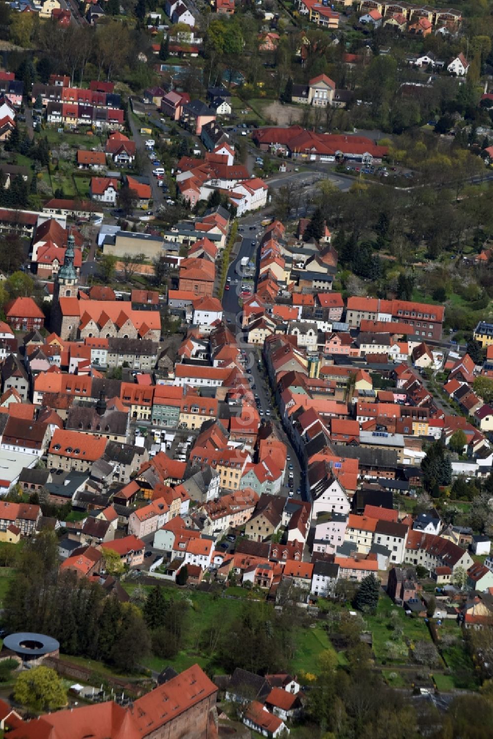 Bad Belzig von oben - Stadtzentrum im Innenstadtbereich in Bad Belzig im Bundesland Brandenburg