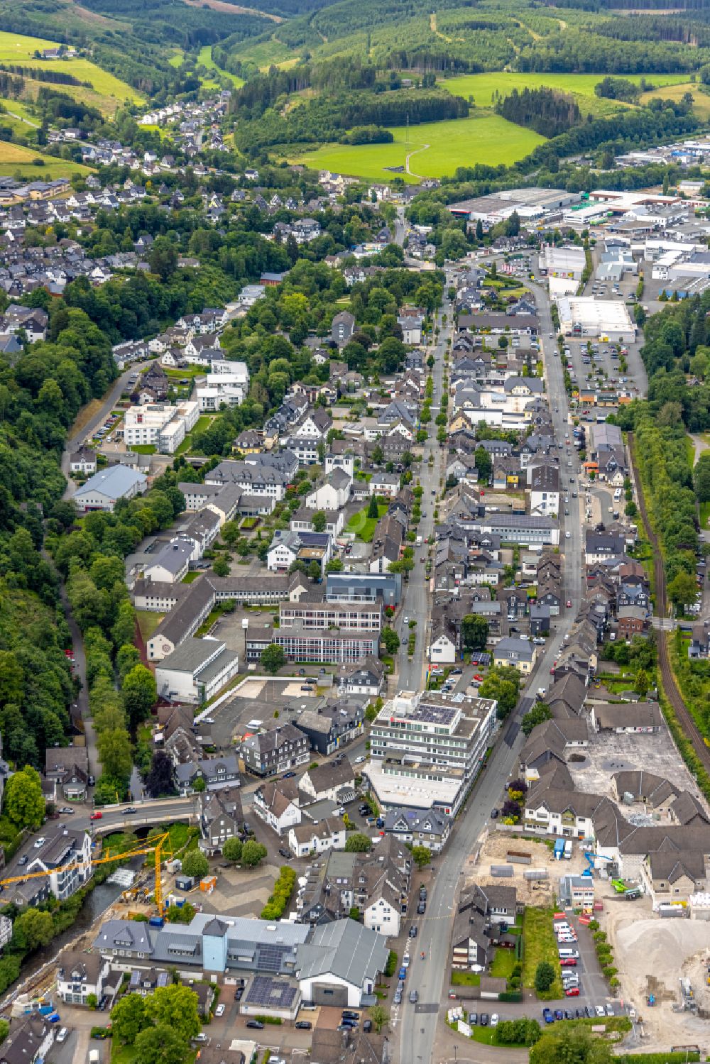 Luftbild Bad Berleburg - Stadtzentrum im Innenstadtbereich in Bad Berleburg im Bundesland Nordrhein-Westfalen, Deutschland