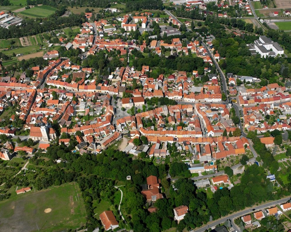 Bad Tennstedt von oben - Stadtzentrum im Innenstadtbereich in Bad Tennstedt im Bundesland Thüringen, Deutschland