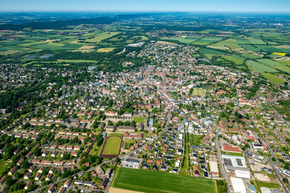 Luftaufnahme Bückeburg - Stadtzentrum im Innenstadtbereich in Bückeburg im Bundesland Niedersachsen, Deutschland