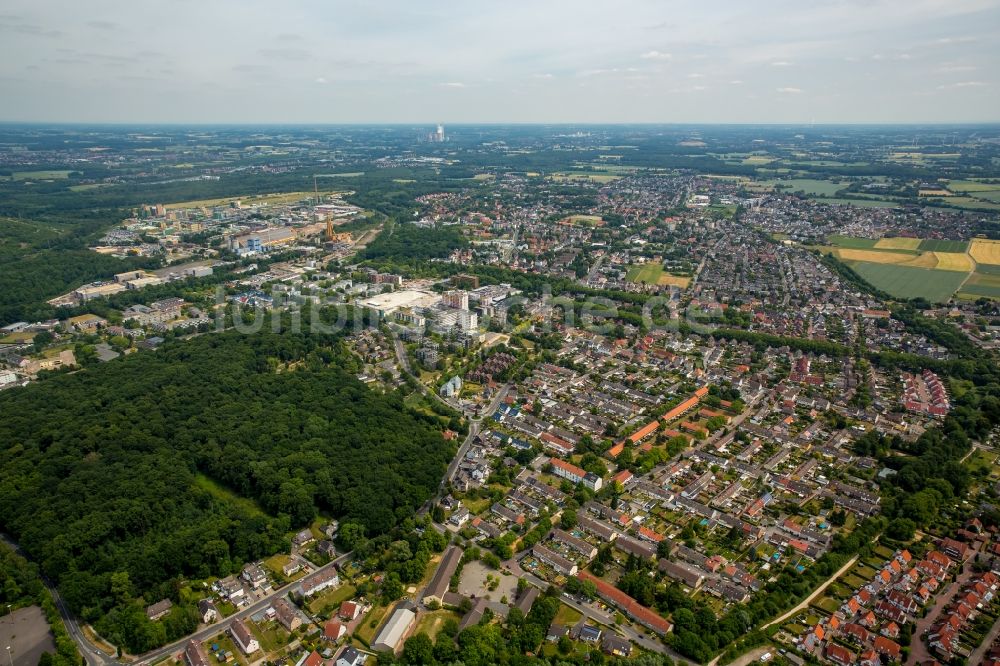 Bergkamen von oben - Stadtzentrum im Innenstadtbereich in Bergkamen im Bundesland Nordrhein-Westfalen