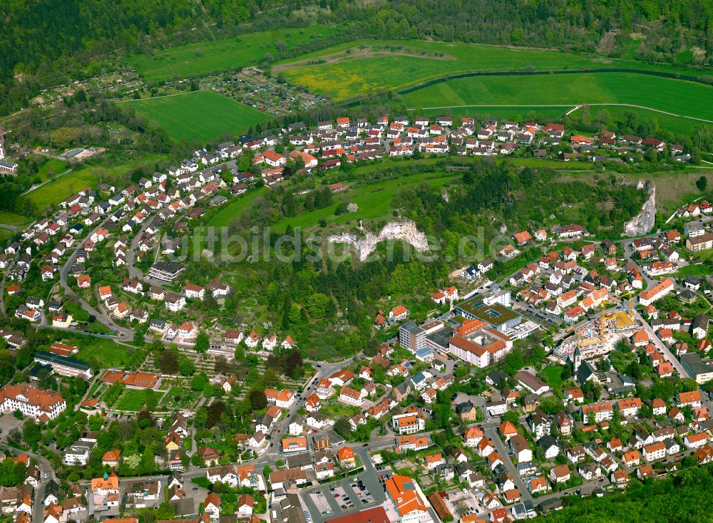 Luftaufnahme Blaubeuren - Stadtzentrum im Innenstadtbereich in Blaubeuren im Bundesland Baden-Württemberg, Deutschland