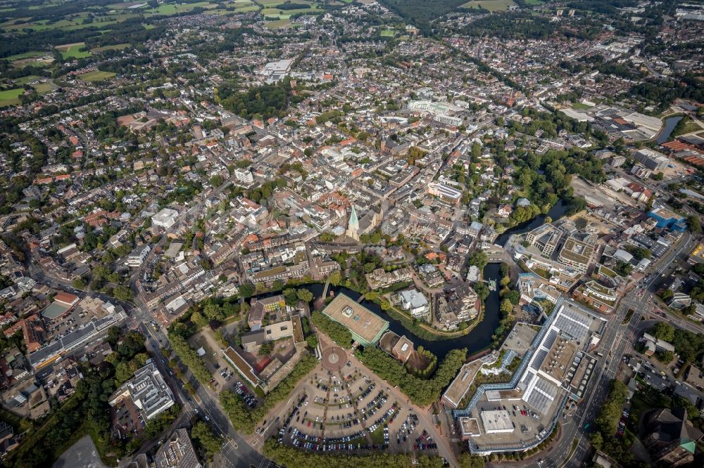 Bocholt von oben - Stadtzentrum im Innenstadtbereich in Bocholt im Bundesland Nordrhein-Westfalen, Deutschland