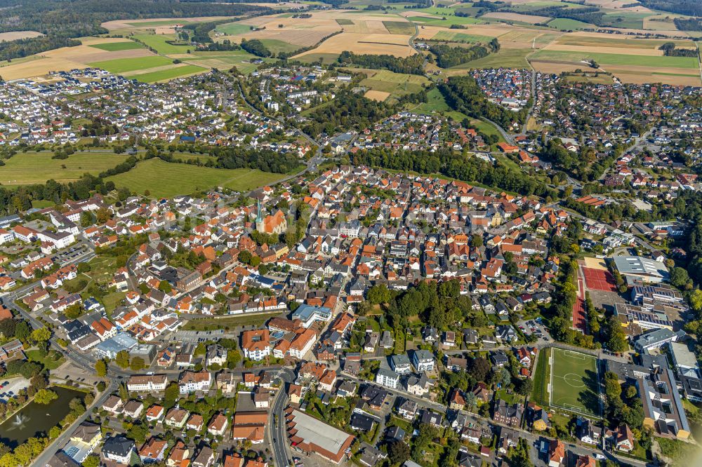 Luftbild Brakel - Stadtzentrum im Innenstadtbereich in Brakel im Bundesland Nordrhein-Westfalen, Deutschland