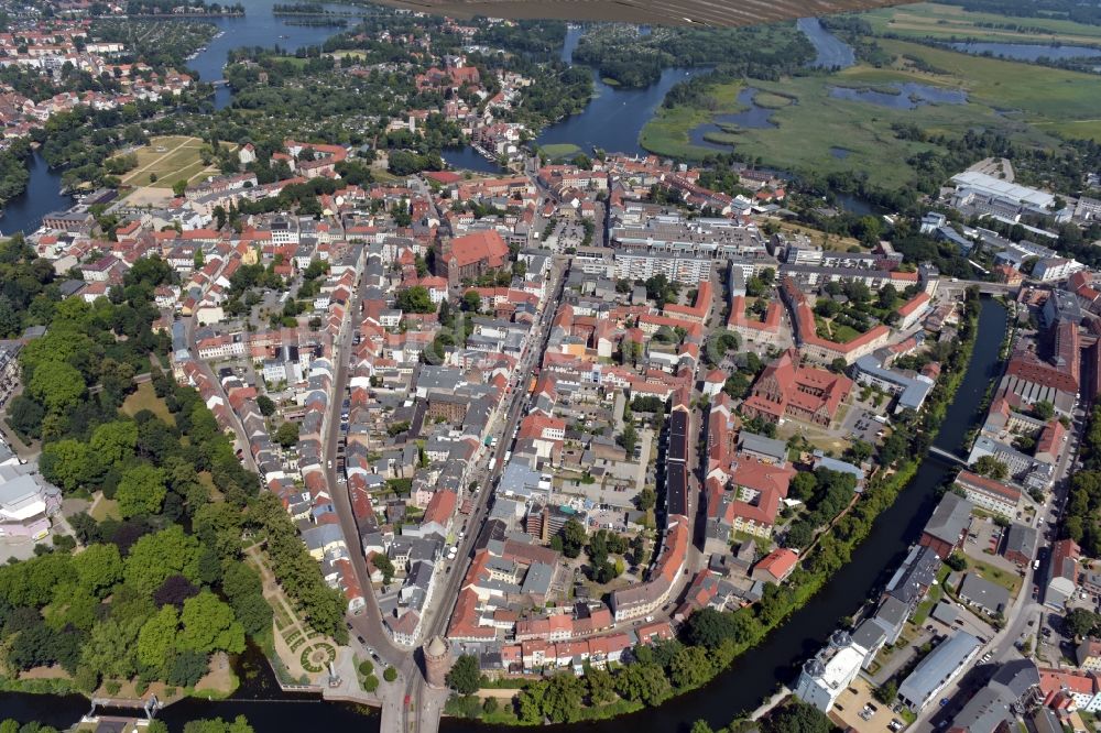 Luftaufnahme Brandenburg an der Havel - Stadtzentrum im Innenstadtbereich in Brandenburg an der Havel im Bundesland Brandenburg