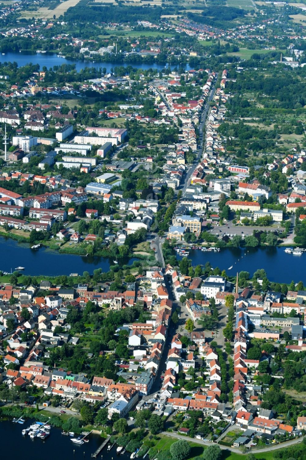 Luftbild Werder (Havel) - Stadtzentrum im Innenstadtbereich Brandenburger Straße - Torstraße in Werder (Havel) im Bundesland Brandenburg, Deutschland