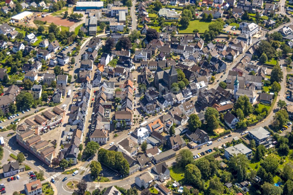 Breckerfeld von oben - Stadtzentrum im Innenstadtbereich in Breckerfeld im Bundesland Nordrhein-Westfalen, Deutschland