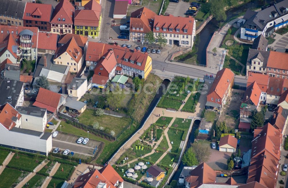 Burg von oben - Stadtzentrum im Innenstadtbereich in Burg (bei Magdeburg) im Bundesland Sachsen-Anhalt