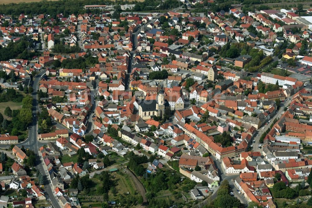 Buttstädt von oben - Stadtzentrum im Innenstadtbereich in Buttstädt im Bundesland Thüringen