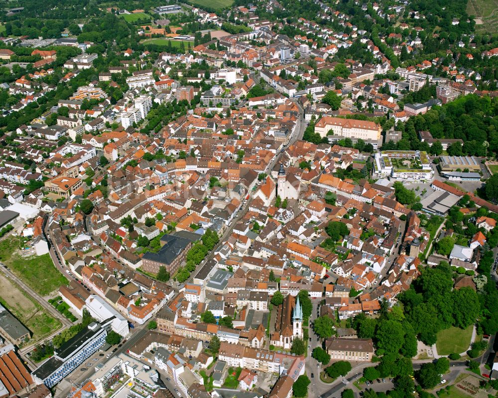 Luftbild Durlach - Stadtzentrum im Innenstadtbereich in Durlach im Bundesland Baden-Württemberg, Deutschland