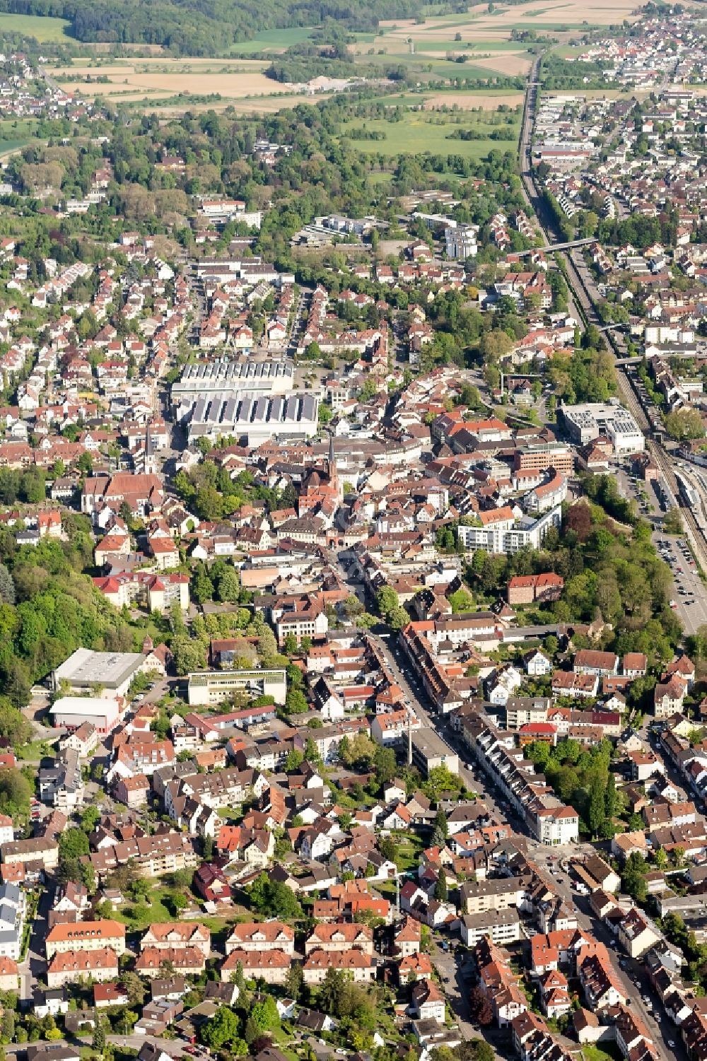 Emmendingen von oben - Stadtzentrum im Innenstadtbereich in Emmendingen im Bundesland Baden-Württemberg