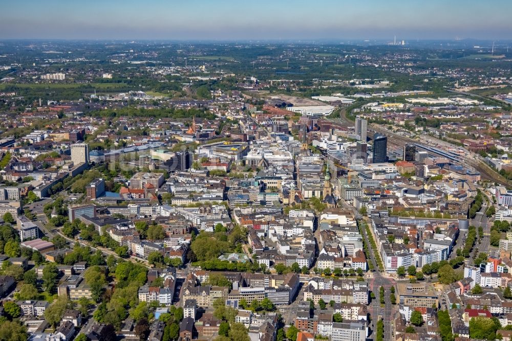 Dortmund von oben - Stadtzentrum im Innenstadtbereich entlang des Brüderweg - Kampstraße in Dortmund im Bundesland Nordrhein-Westfalen, Deutschland