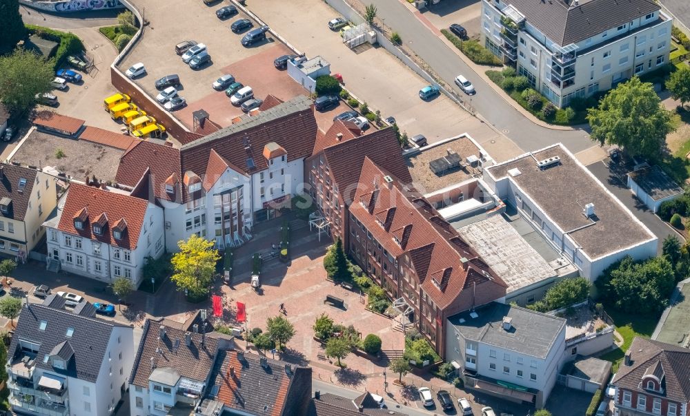 Luftaufnahme Sprockhövel - Stadtzentrum im Innenstadtbereich entlang der Hauptstraße in Sprockhövel im Bundesland Nordrhein-Westfalen - NRW, Deutschland