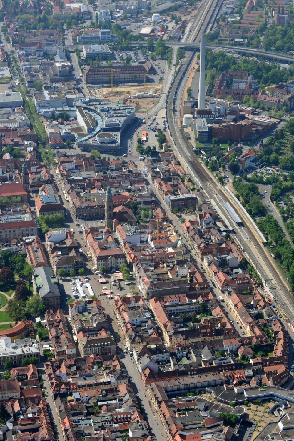 Erlangen aus der Vogelperspektive: Stadtzentrum im Innenstadtbereich in Erlangen im Bundesland Bayern