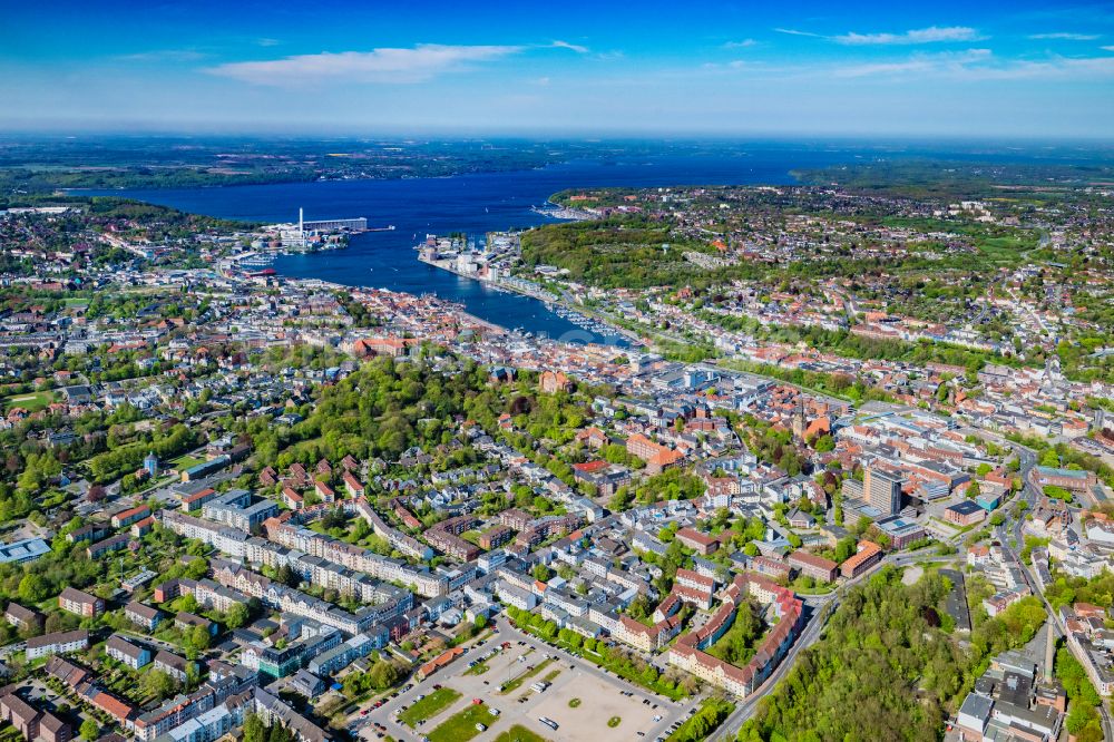 Luftaufnahme Flensburg - Stadtzentrum im Innenstadtbereich in Flensburg im Bundesland Schleswig-Holstein