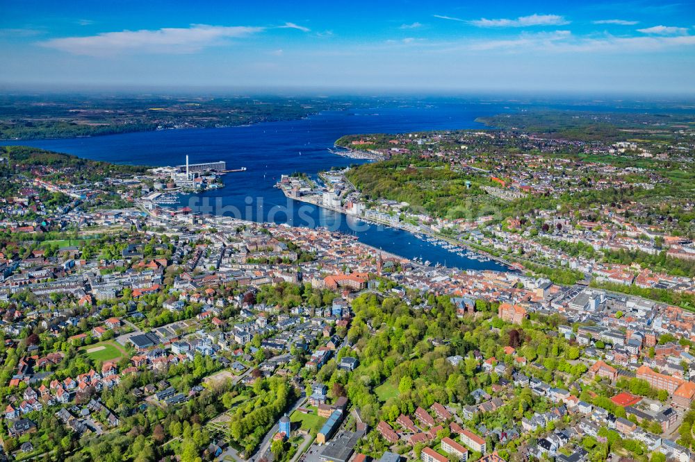 Flensburg von oben - Stadtzentrum im Innenstadtbereich in Flensburg im Bundesland Schleswig-Holstein