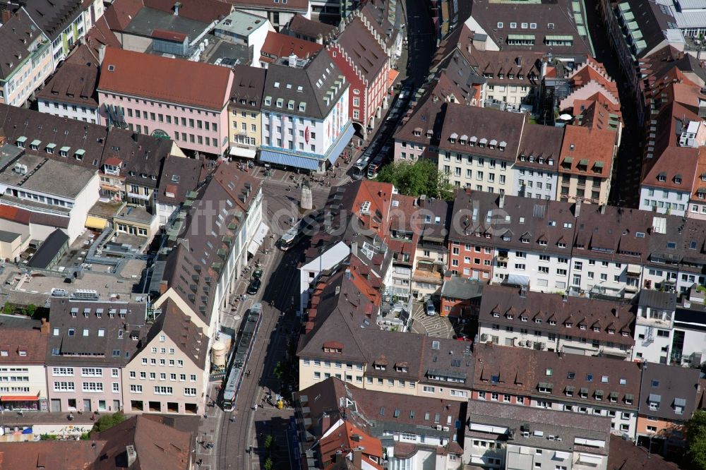 Luftaufnahme Freiburg im Breisgau - Stadtzentrum im Innenstadtbereich in Freiburg im Breisgau im Bundesland Baden-Württemberg