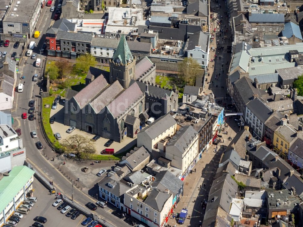 Galway aus der Vogelperspektive: Stadtzentrum im Innenstadtbereich in Galway, Irland