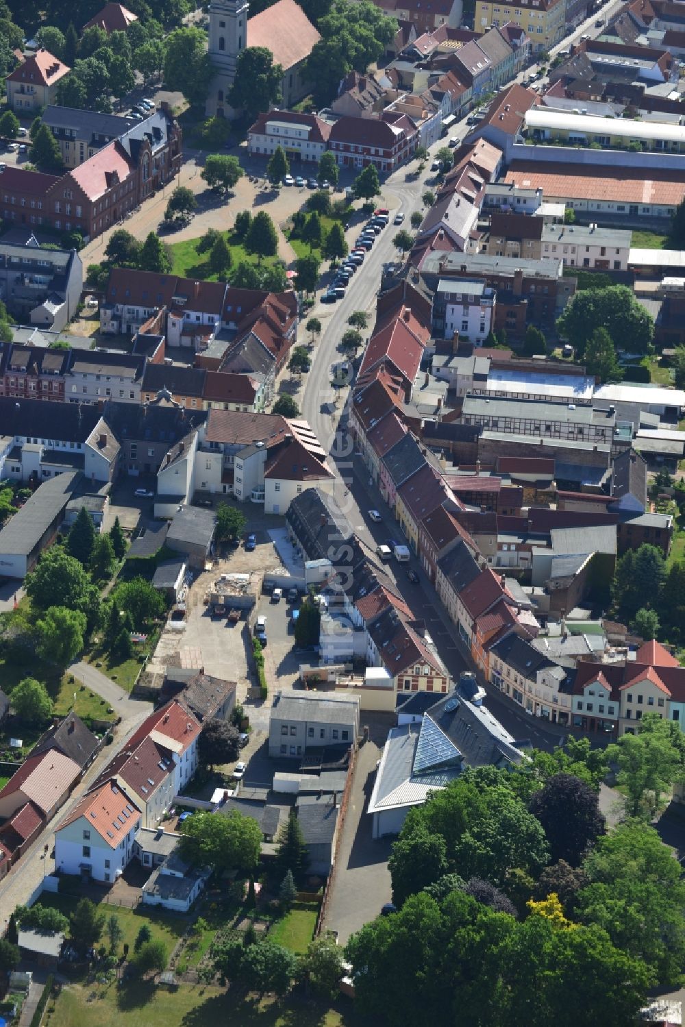 Genthin von oben - Stadtzentrum im Innenstadtbereich in Genthin im Bundesland Sachsen-Anhalt