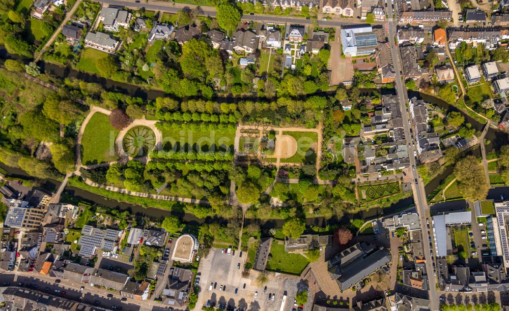 Goch aus der Vogelperspektive: Stadtzentrum im Innenstadtbereich in Goch im Bundesland Nordrhein-Westfalen, Deutschland