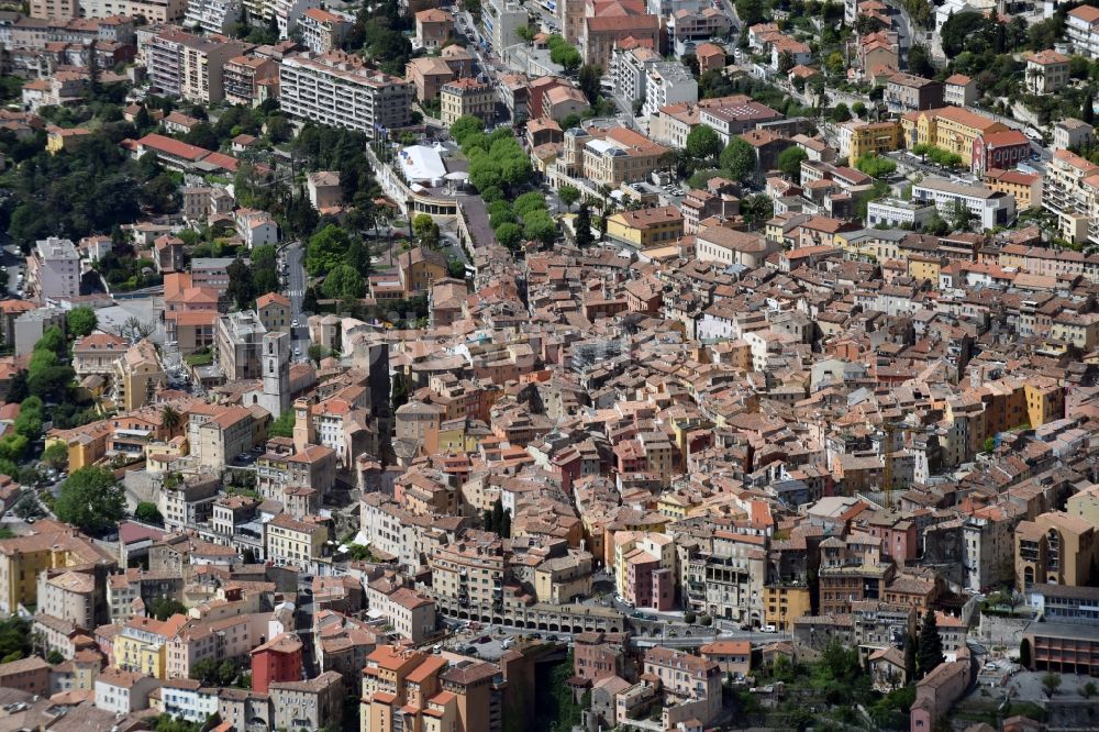 Luftaufnahme Grasse - Stadtzentrum im Innenstadtbereich in Grasse in Provence-Alpes-Cote d'Azur, Frankreich