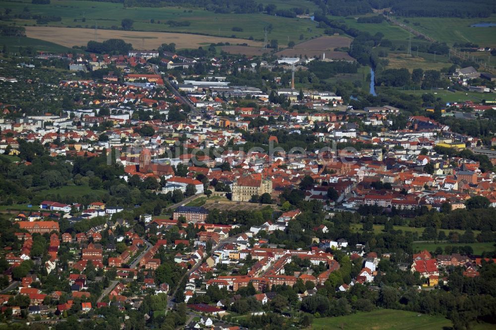 Güstrow von oben - Stadtzentrum im Innenstadtbereich in Güstrow im Bundesland Mecklenburg-Vorpommern