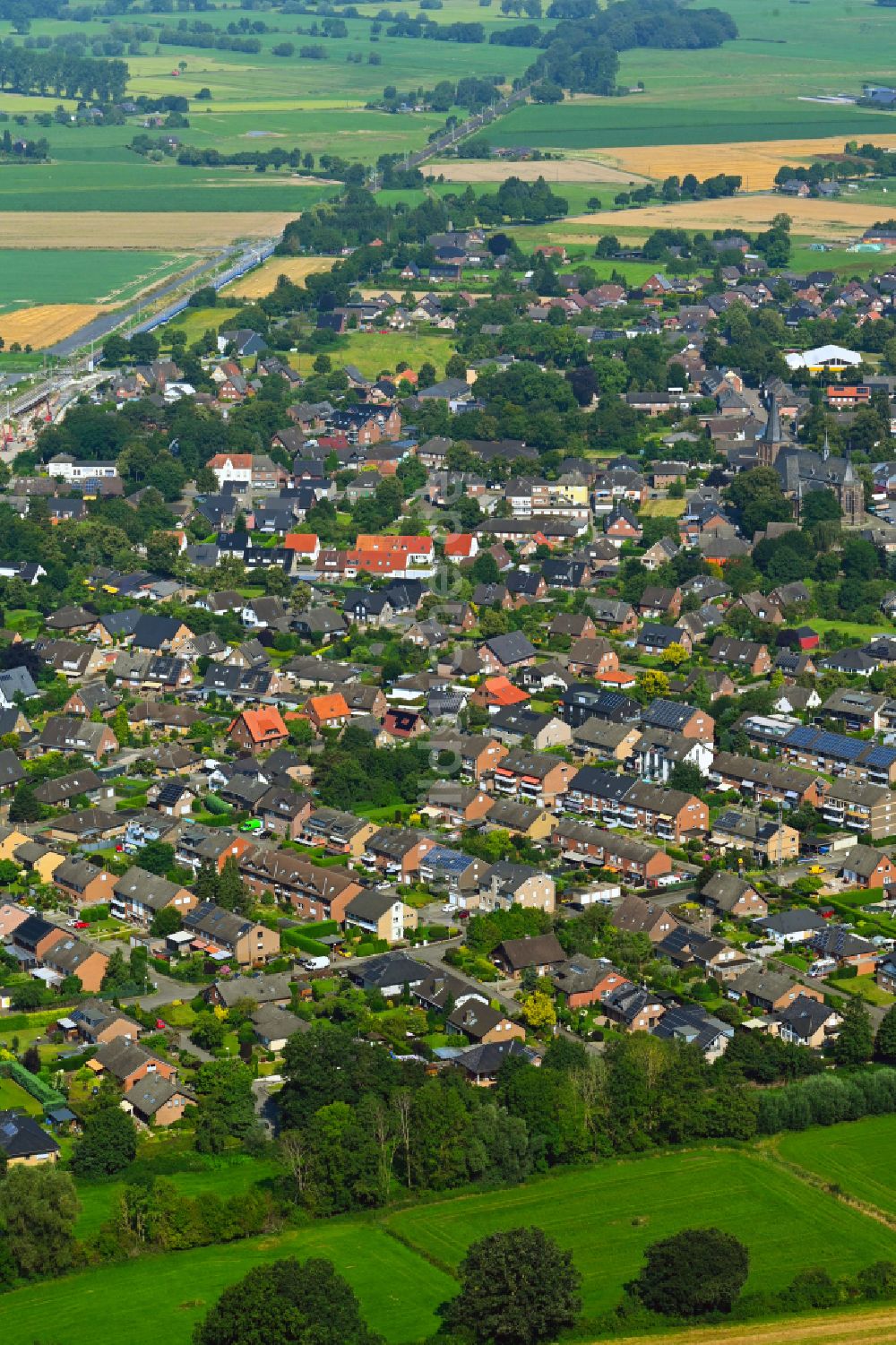 Haldern aus der Vogelperspektive: Stadtzentrum im Innenstadtbereich in Haldern im Bundesland Nordrhein-Westfalen, Deutschland