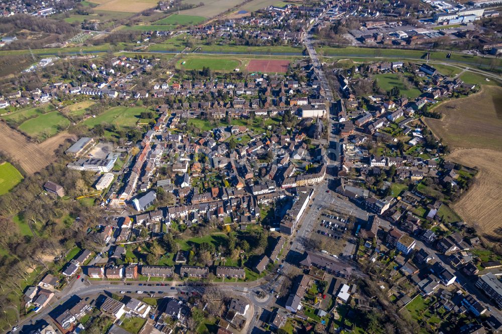 Hamborn aus der Vogelperspektive: Stadtzentrum im Innenstadtbereich in Hamborn im Bundesland Nordrhein-Westfalen, Deutschland