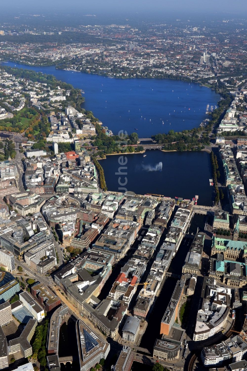 Luftaufnahme Hamburg - Stadtzentrum im Innenstadtbereich in Hamburg