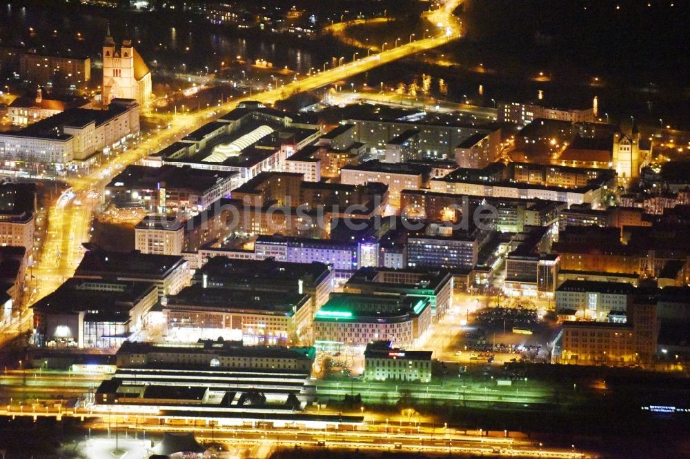 Magdeburg von oben - Stadtzentrum im Innenstadtbereich am Hauptbahnhof der Deutschen Bahn im Ortsteil Altstadt in Magdeburg im Bundesland Sachsen-Anhalt