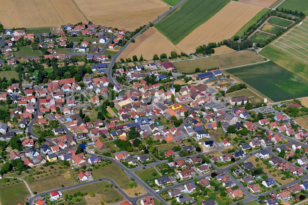 Hausen von oben - Stadtzentrum im Innenstadtbereich in Hausen im Bundesland Bayern, Deutschland