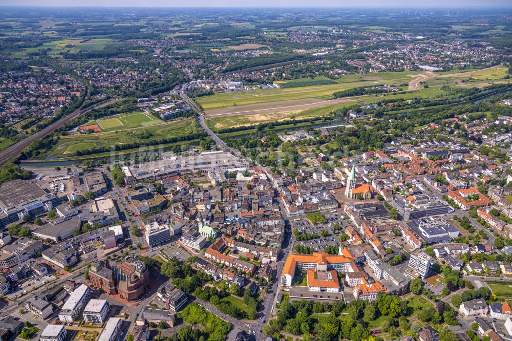 Hamm-Heessen von oben - Stadtzentrum im Innenstadtbereich in Heessen im Bundesland Nordrhein-Westfalen, Deutschland