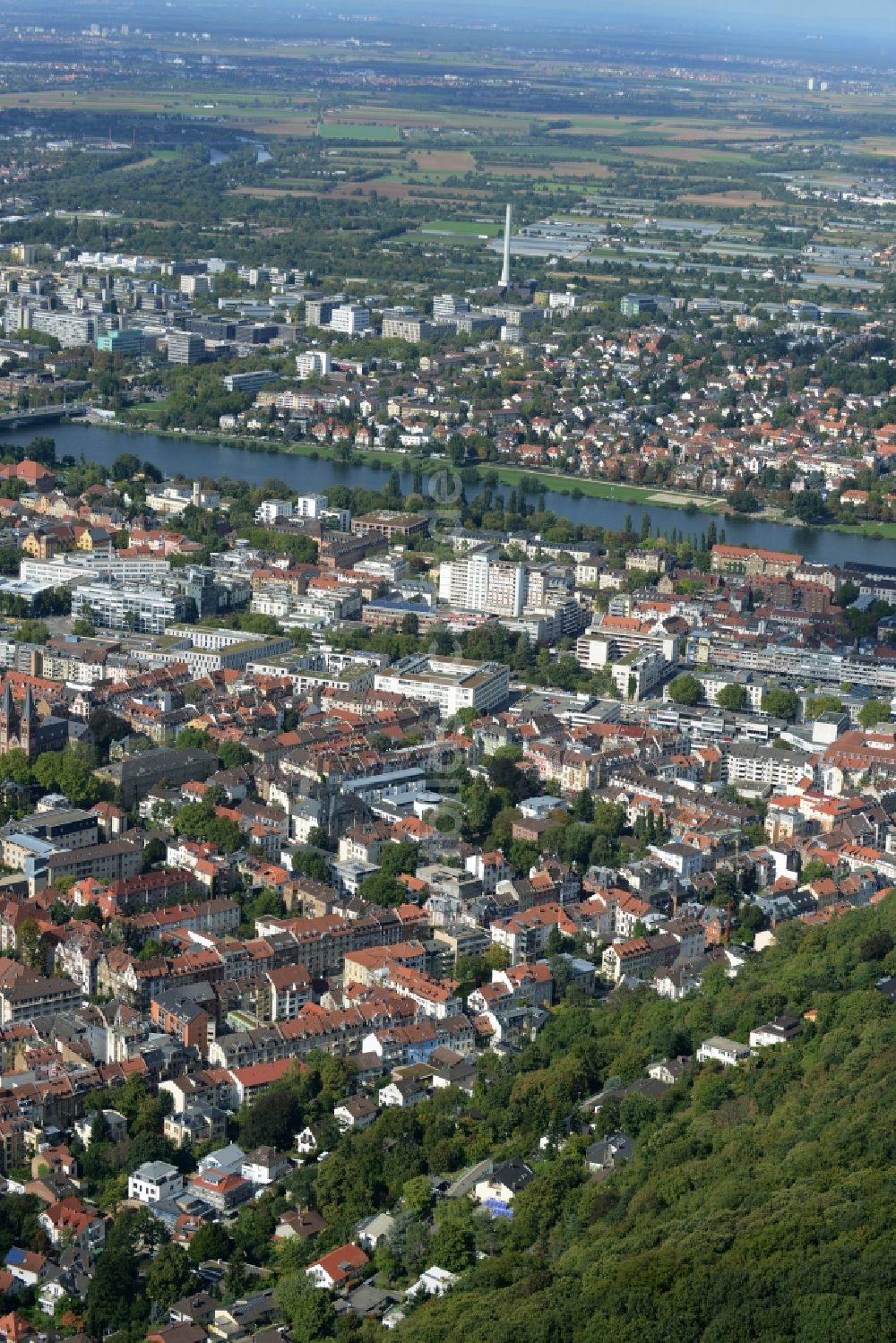 Heidelberg aus der Vogelperspektive: Stadtzentrum im Innenstadtbereich in Heidelberg im Bundesland Baden-Württemberg