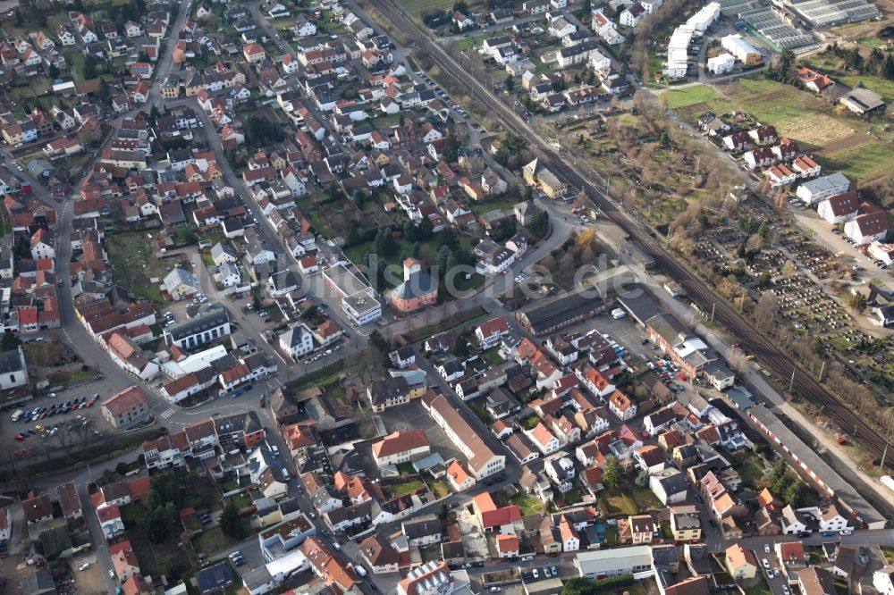 Luftaufnahme Heidesheim am Rhein - Stadtzentrum im Innenstadtbereich in Heidesheim am Rhein im Bundesland Rheinland-Pfalz