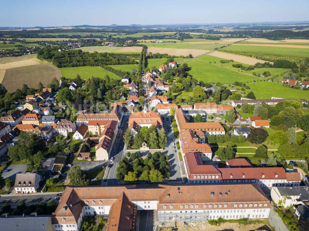 Luftbild Herrnhut - Stadtzentrum im Innenstadtbereich in Herrnhut im Bundesland Sachsen, Deutschland