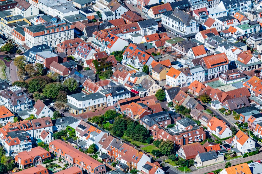 Luftaufnahme Norderney - Stadtzentrum im Innenstadtbereich auf der Insel Norderney im Bundesland Niedersachsen, Deutschland