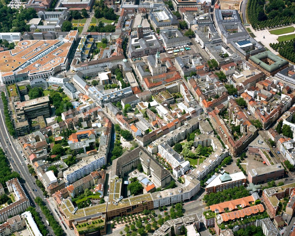 Luftbild Karlsruhe - Stadtzentrum im Innenstadtbereich in Karlsruhe im Bundesland Baden-Württemberg, Deutschland