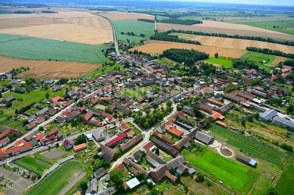 Luftaufnahme Karow - Stadtzentrum im Innenstadtbereich in Karow im Bundesland Sachsen-Anhalt, Deutschland