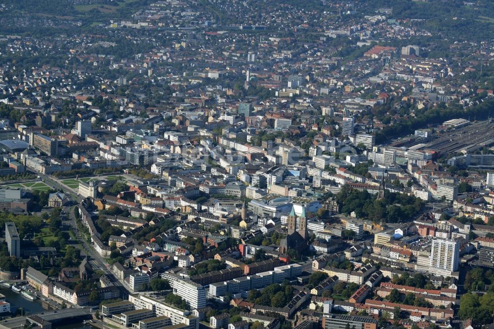 Kassel aus der Vogelperspektive: Stadtzentrum im Innenstadtbereich in Kassel im Bundesland Hessen