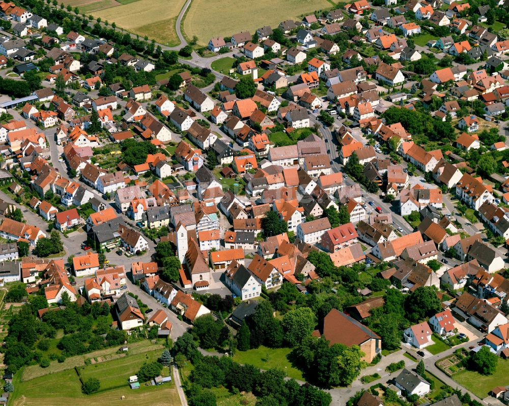 Luftaufnahme Kiebingen - Stadtzentrum im Innenstadtbereich in Kiebingen im Bundesland Baden-Württemberg, Deutschland