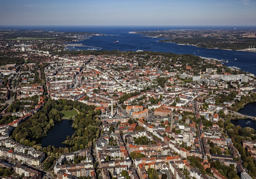 Kiel von oben - Stadtzentrum im Innenstadtbereich in Kiel im Bundesland Schleswig-Holstein, Deutschland