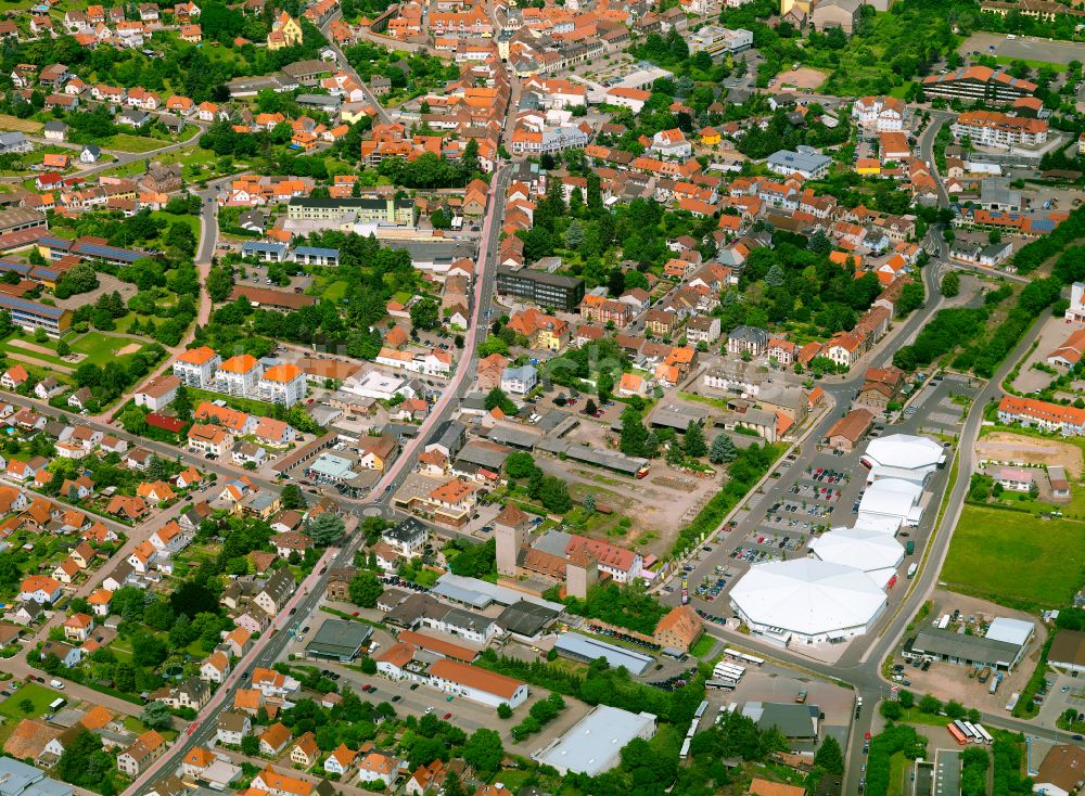 Kirchheimbolanden von oben - Stadtzentrum im Innenstadtbereich in Kirchheimbolanden im Bundesland Rheinland-Pfalz, Deutschland