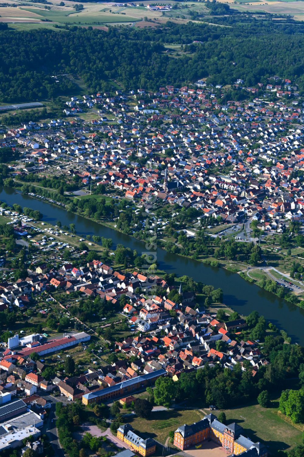 Luftbild Kleinheubach - Stadtzentrum im Innenstadtbereich in Kleinheubach im Bundesland Bayern, Deutschland