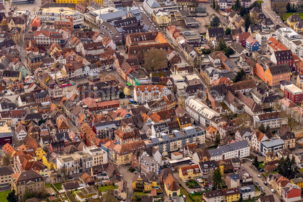 Luftaufnahme Lahr/Schwarzwald - Stadtzentrum im Innenstadtbereich in Lahr/Schwarzwald im Bundesland Baden-Württemberg, Deutschland