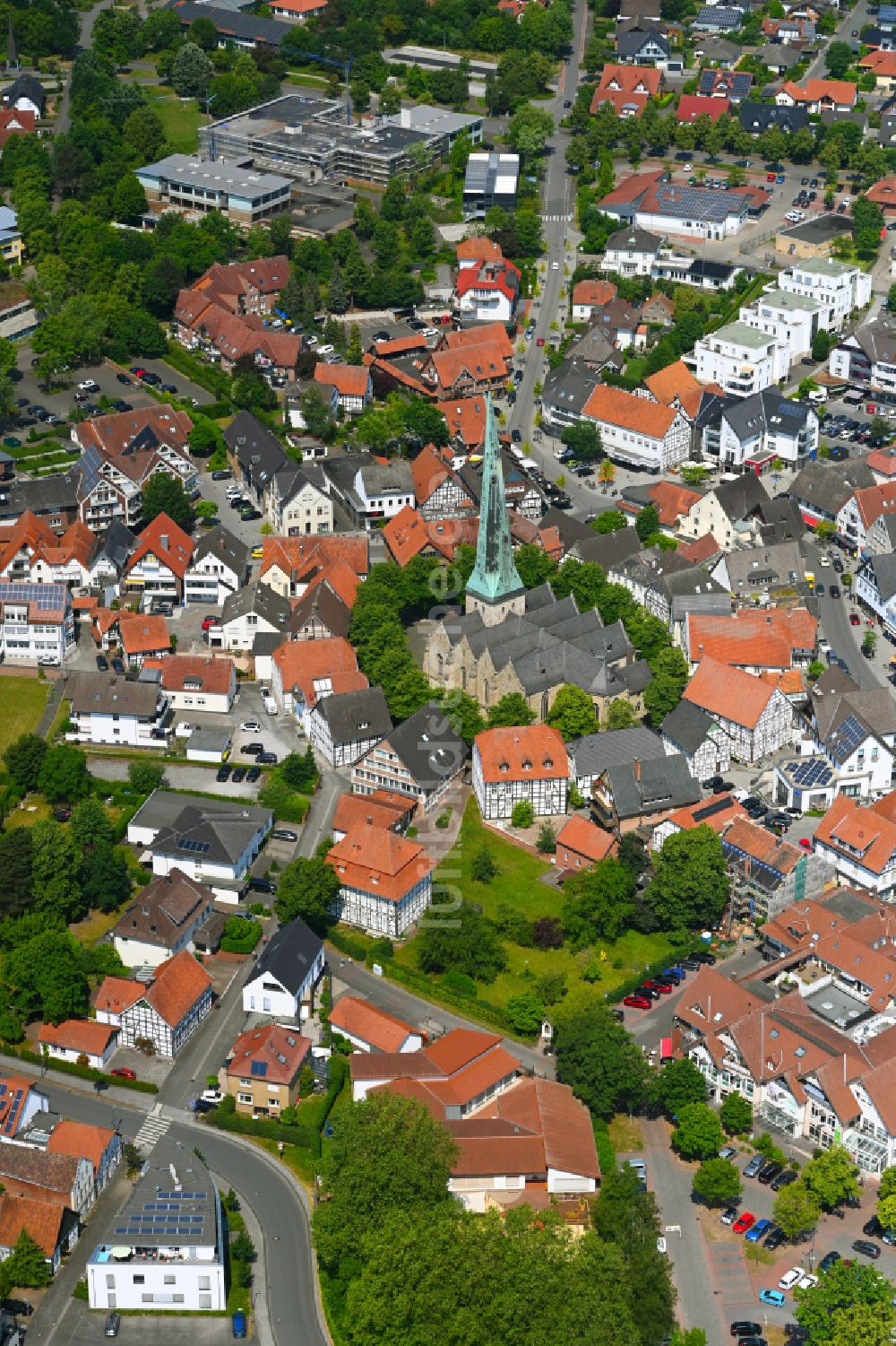 Laumeskamp von oben - Stadtzentrum im Innenstadtbereich in Laumeskamp im Bundesland Nordrhein-Westfalen, Deutschland