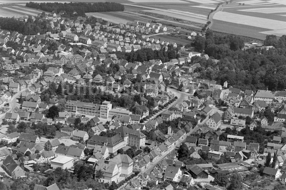 Laupheim von oben - Stadtzentrum im Innenstadtbereich von Laupheim im Bundesland Baden-Württemberg, Deutschland