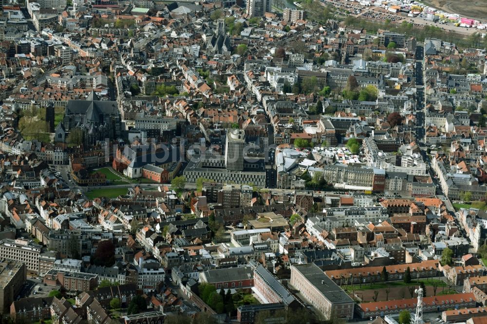 Lille von oben - Stadtzentrum im Innenstadtbereich in Lille in Nord-Pas-de-Calais Picardie, Frankreich