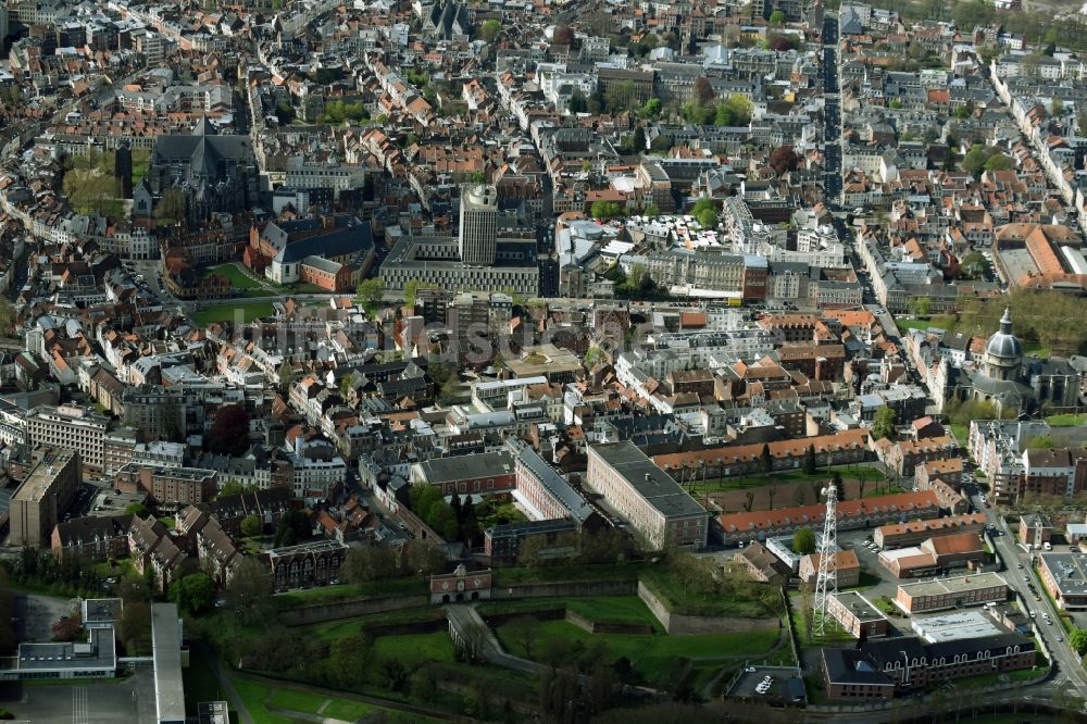 Lille aus der Vogelperspektive: Stadtzentrum im Innenstadtbereich in Lille in Nord-Pas-de-Calais Picardie, Frankreich